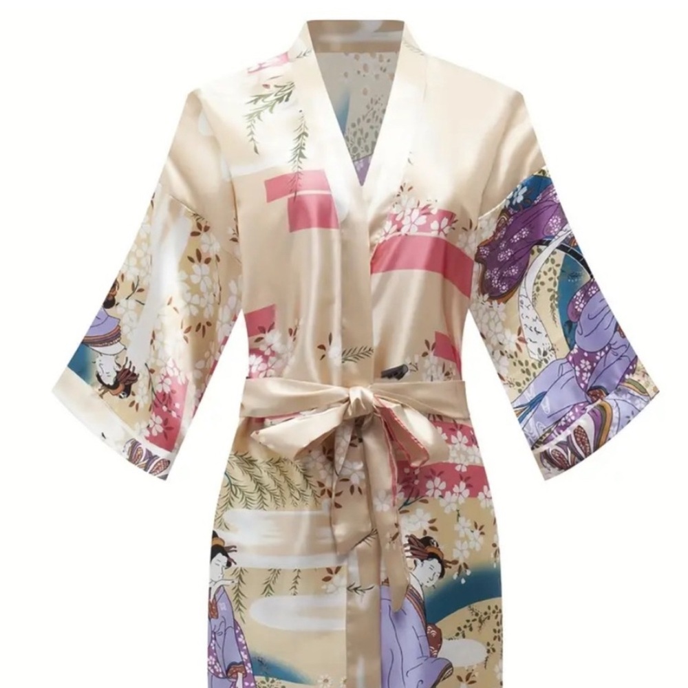 Elegant Cream and Purple Women's Kimono Robe